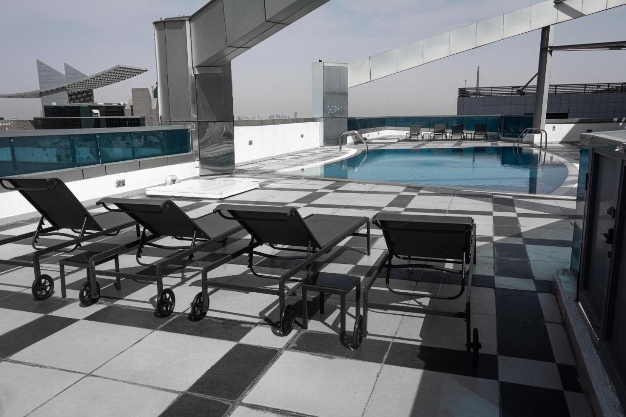 Spacious 3 Bedroom Apartm Front Apartment