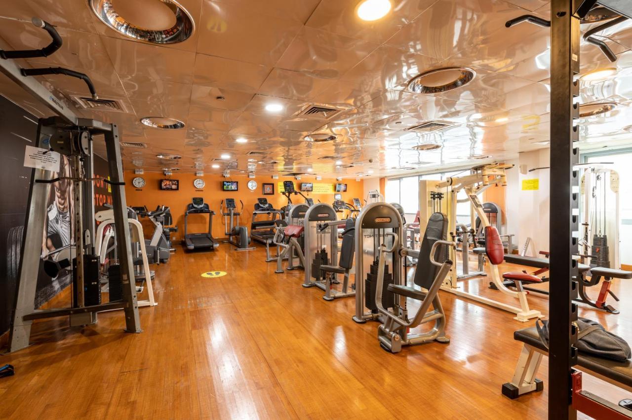 Spacious 3 Bedroom Apartm Front *